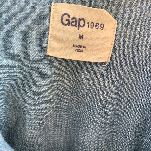 GAP denim button up - Picture 3 of 3